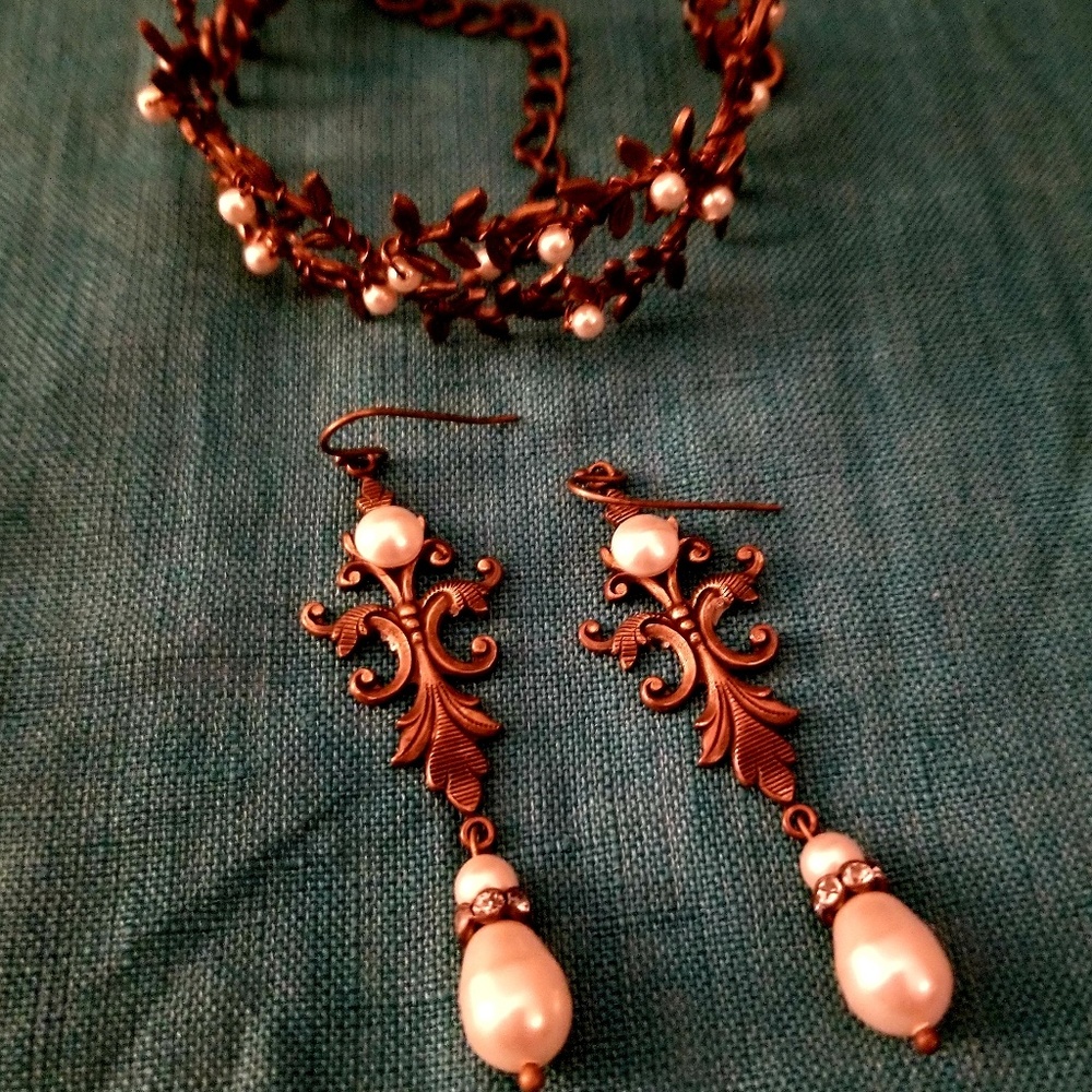 Wedding Jewelry Set - Picture 4 of 5
